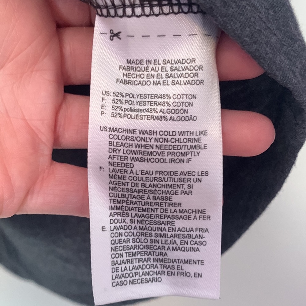 2 Reebok workout tank tops - Picture 9 of 10